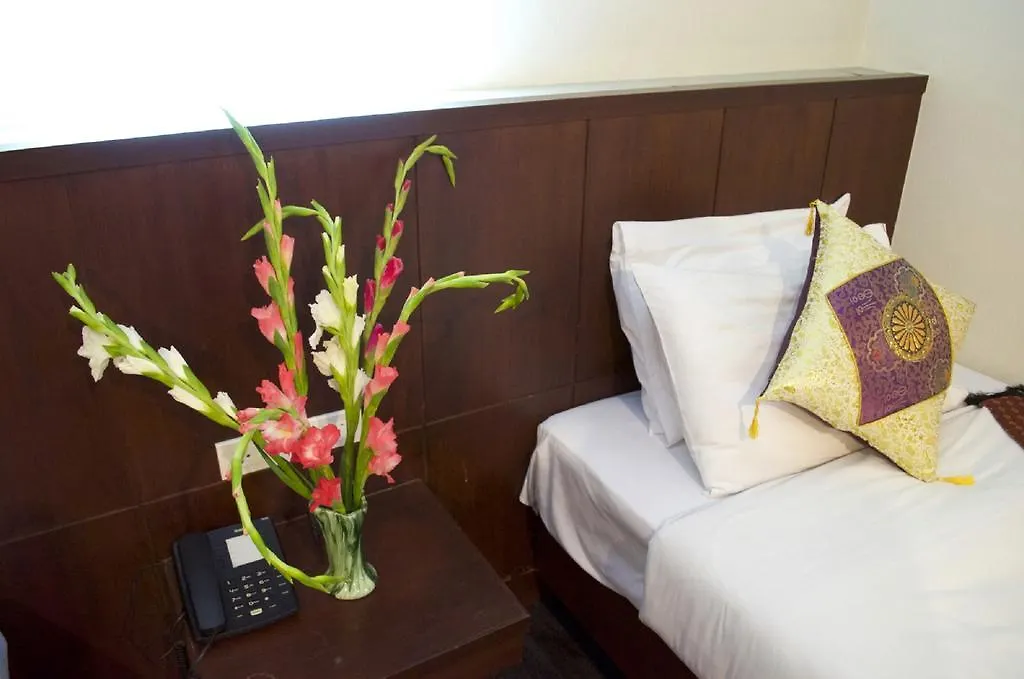 Patong Bay House Hotel