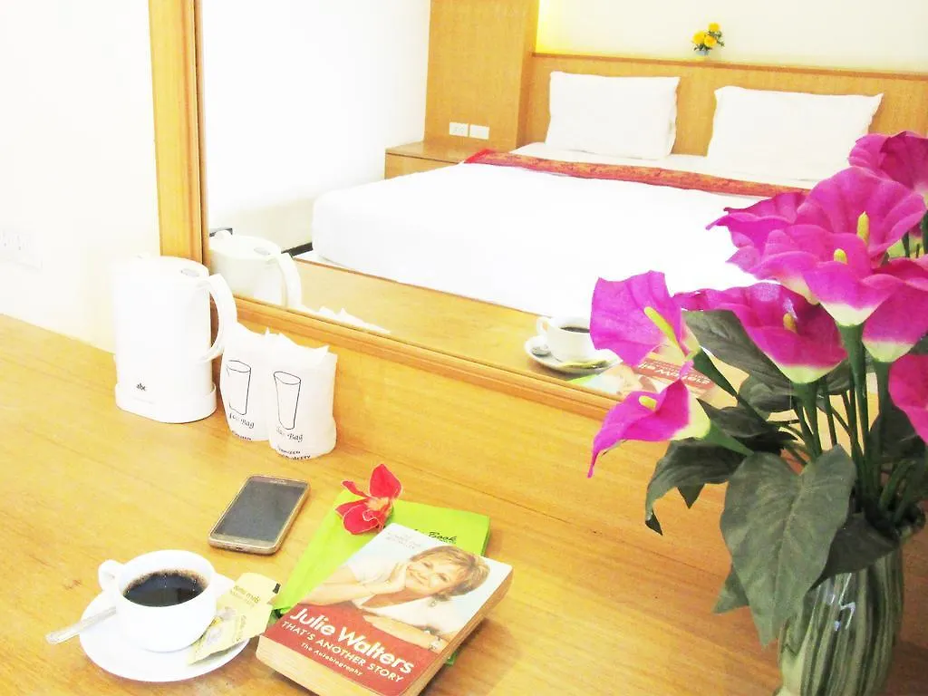 Patong Bay House Hotel